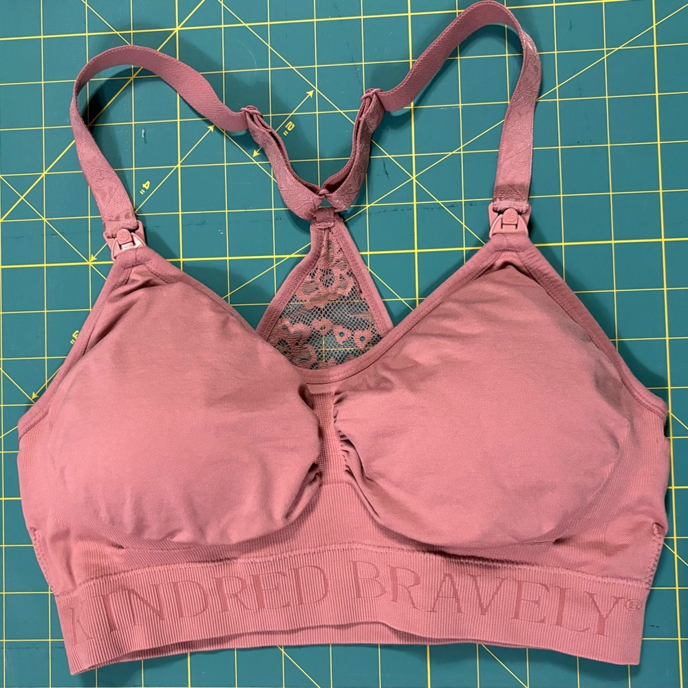 Kindred Bravely Simply Sublime Lace Racerback Nursing Bra in Rose